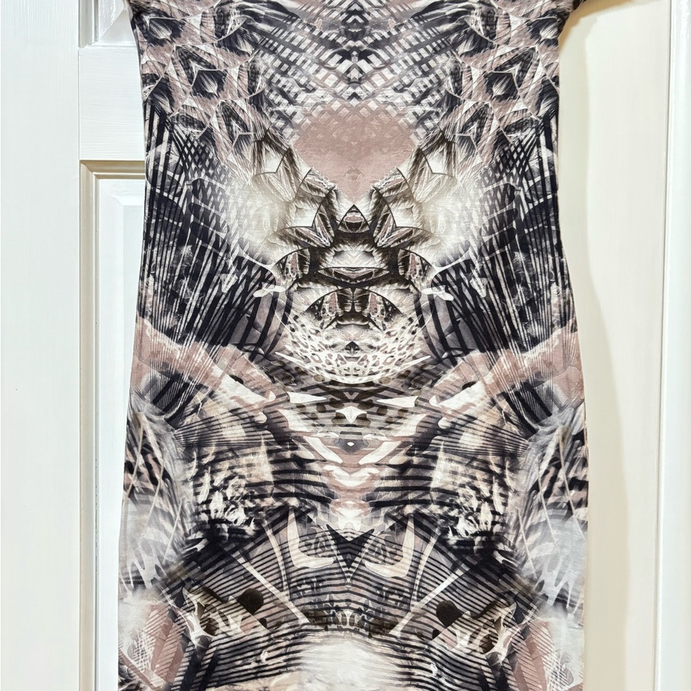 Abstract Patterned Dress - Picture 5 of 10